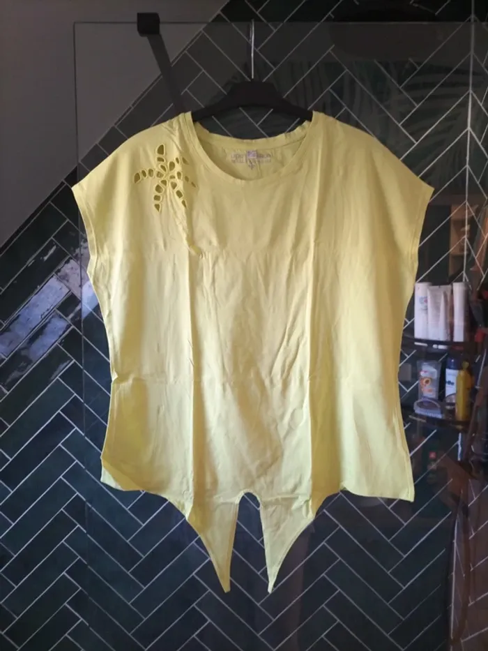 T-shirt a nouer