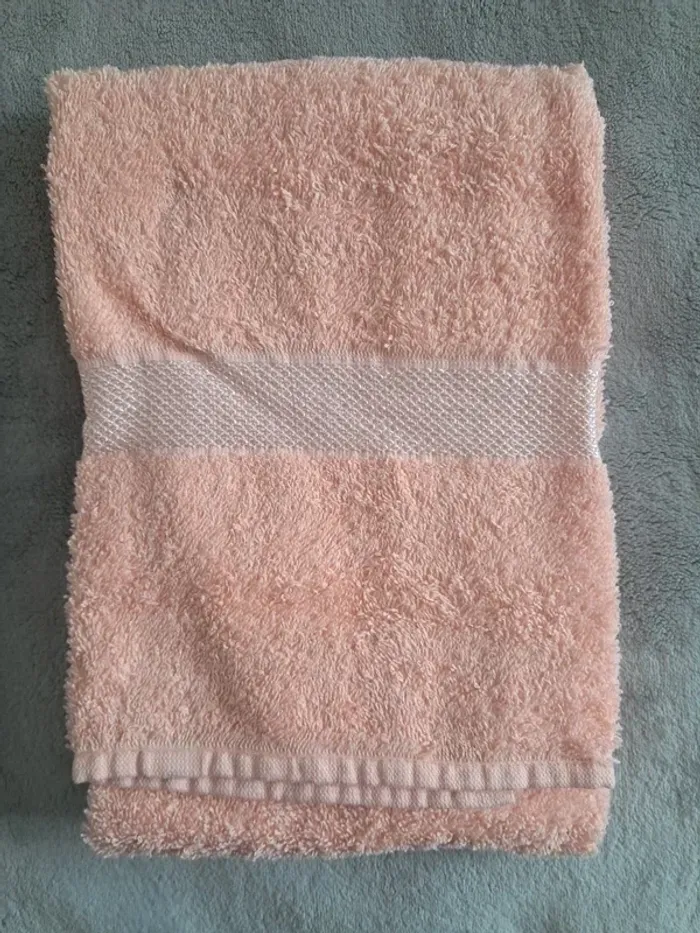 Lot de 4 serviettes + 4 gants Neuf - photo numéro 3