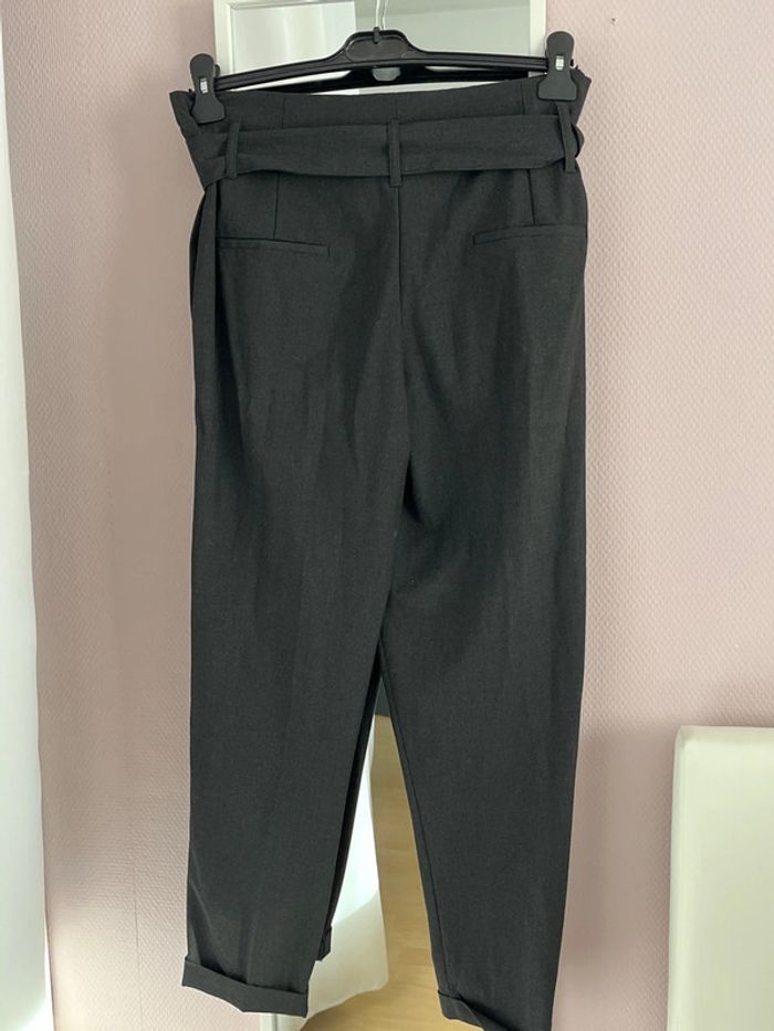 Pantalon droit gris - Jennyfer jamais porté - photo numéro 4