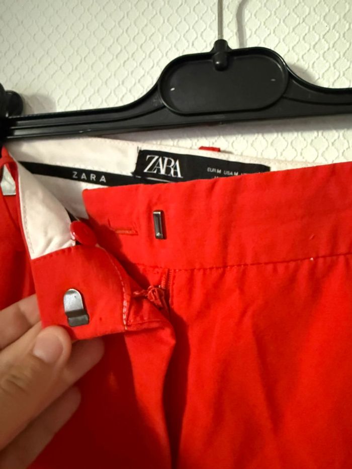 Pantalon droit rouge en très bon état taille M Zara - photo numéro 6