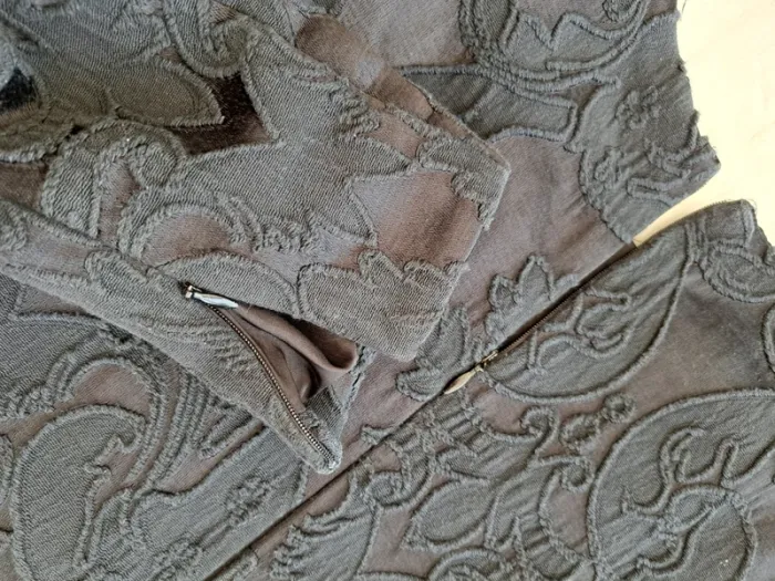 Robe Mango noire - broderie - taille S - élégante - doublure - épaulettes - photo numéro 5