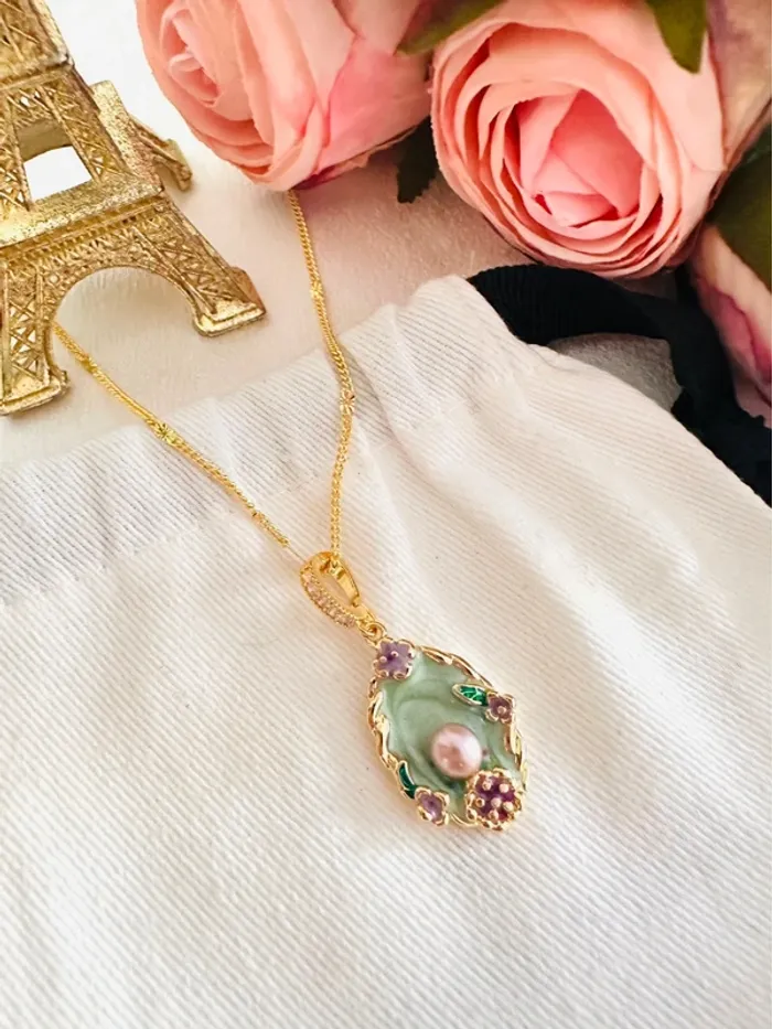 💐Collier doré perle d’eau douce & fleurs émaillées