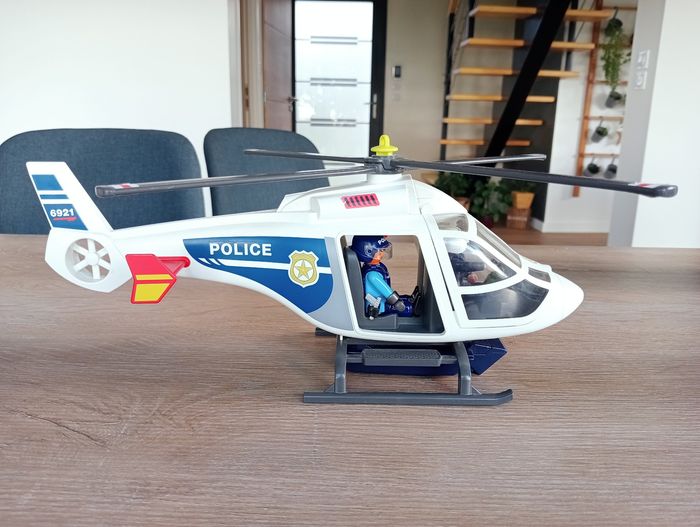Playmobil 6921 Hélicoptère de Police avec son projecteur de recherche - photo numéro 7