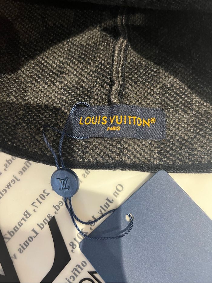 Bonnet Louis Vuitton noir - photo numéro 5