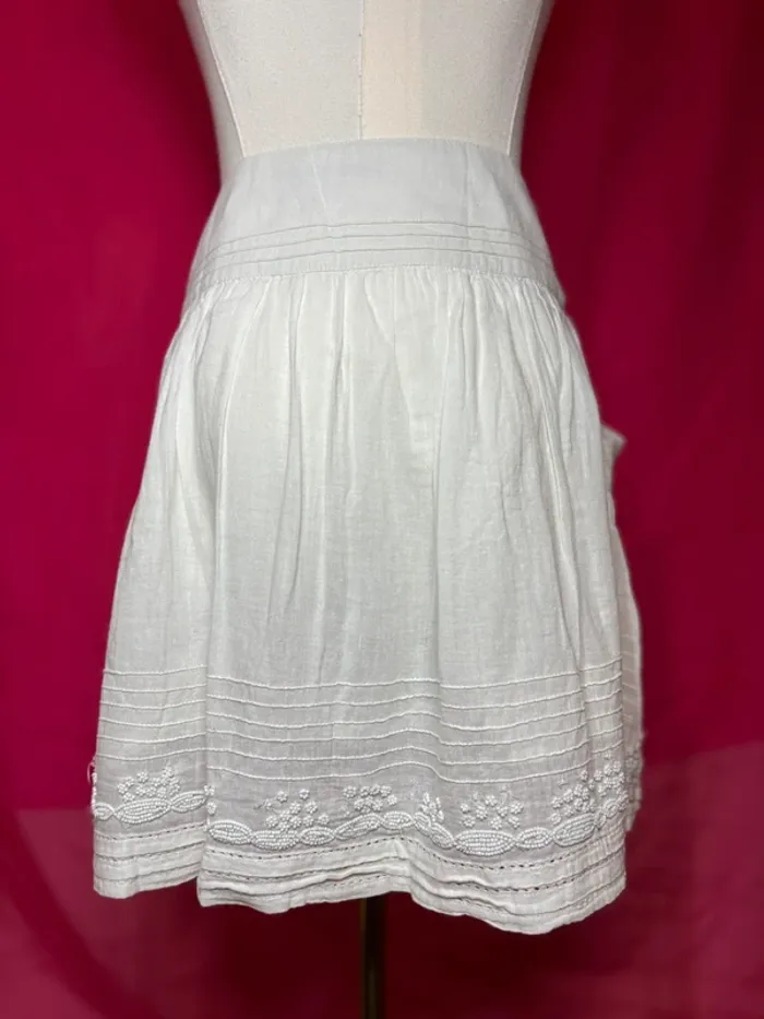 Jupe courte blanche perlée Sandro – 100% coton, taille 36, style bohème chic