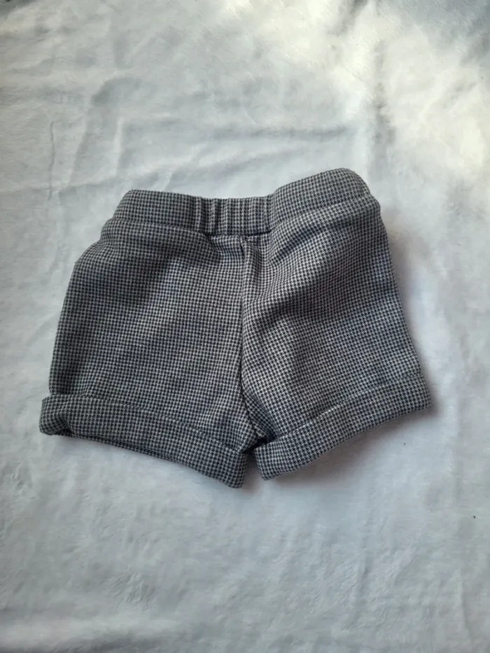 2 short - photo numéro 3