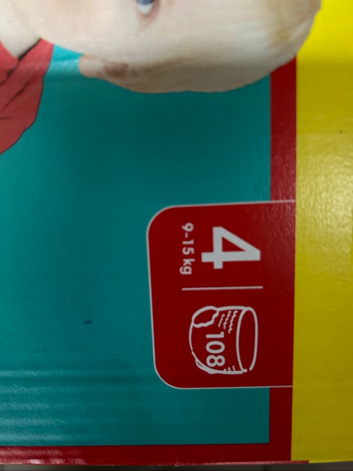 Un carton de Couche, taille 4 Pampers - photo numéro 2