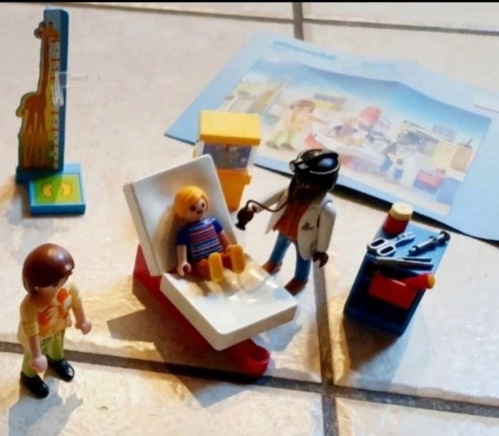 Pédiatre playmobil - photo numéro 2