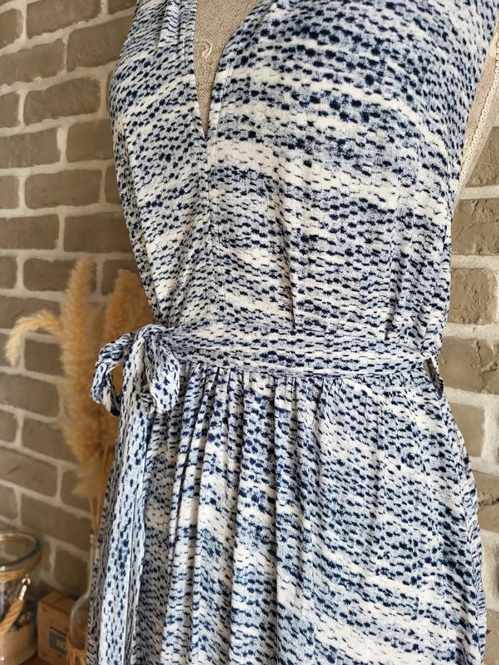 Jolie robe dos nu et bretelles croisées - Idano - photo numéro 8