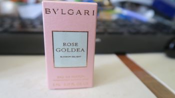 Miniature de parfum Rose Goldéa Blossom Delight