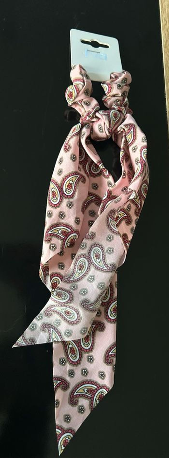 Chouchou cheveux avec ruban en satin - photo numéro 3