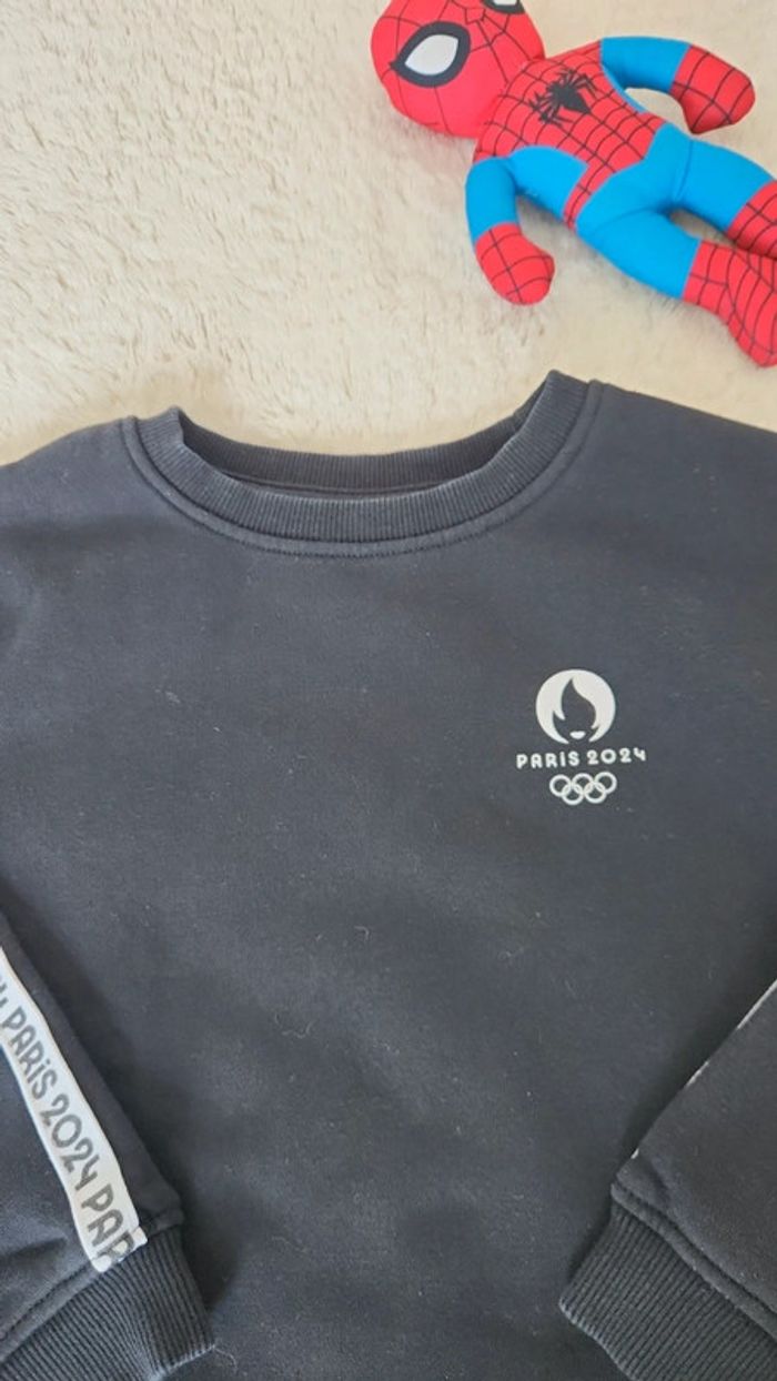 Pull garçon 👦 6A - photo numéro 2