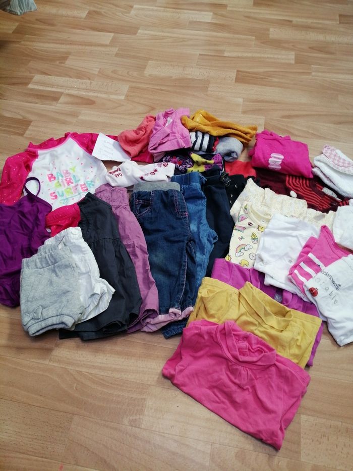Lot vêtements fille 1 mois à 9 mois