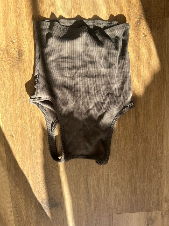 Débardeur bershka kaki - photo numéro 4