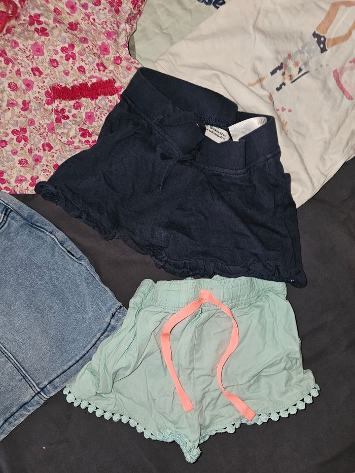 Lot vêtements 2 ans - photo numéro 5