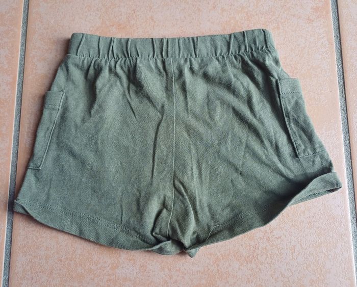 Short kaki - photo numéro 2