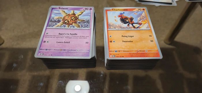 Lot de 200 cartes pokémon sans double
