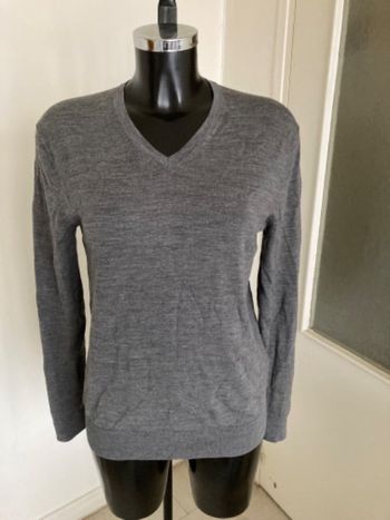 Pull col V en laine Uniqlo taille 36/S