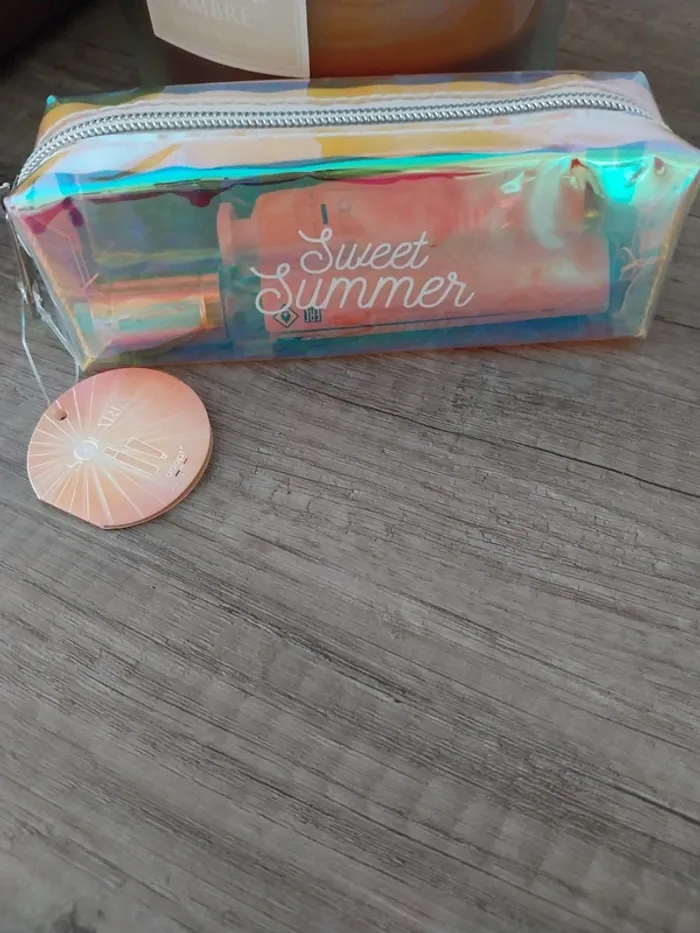 Trousse parfum et crème mains  Solaria Adop't