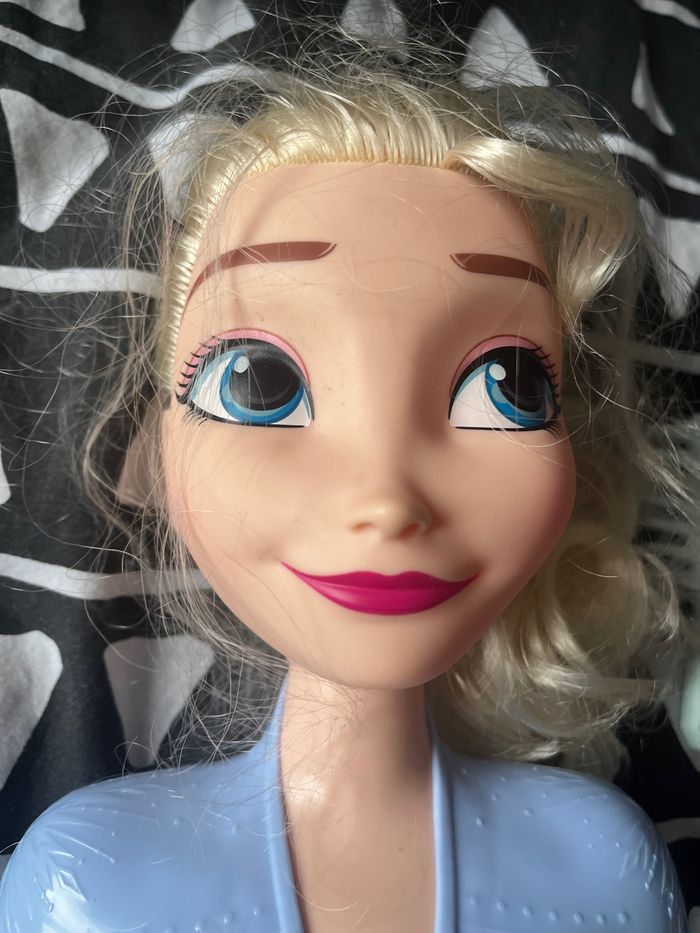 Tête à coiffer Elsa reine des neiges - photo numéro 3