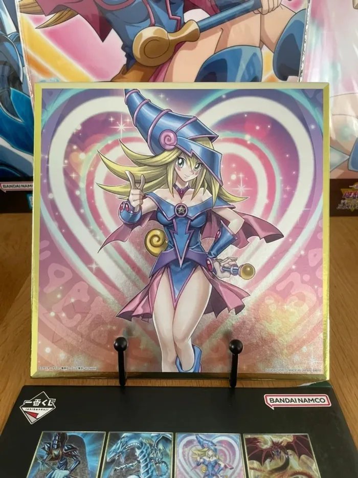 Yu-Gi-Oh! Shikishi métallisé Black Magician Girl Ichiban Kuji Vol. 4 20×20 cm - photo numéro 2