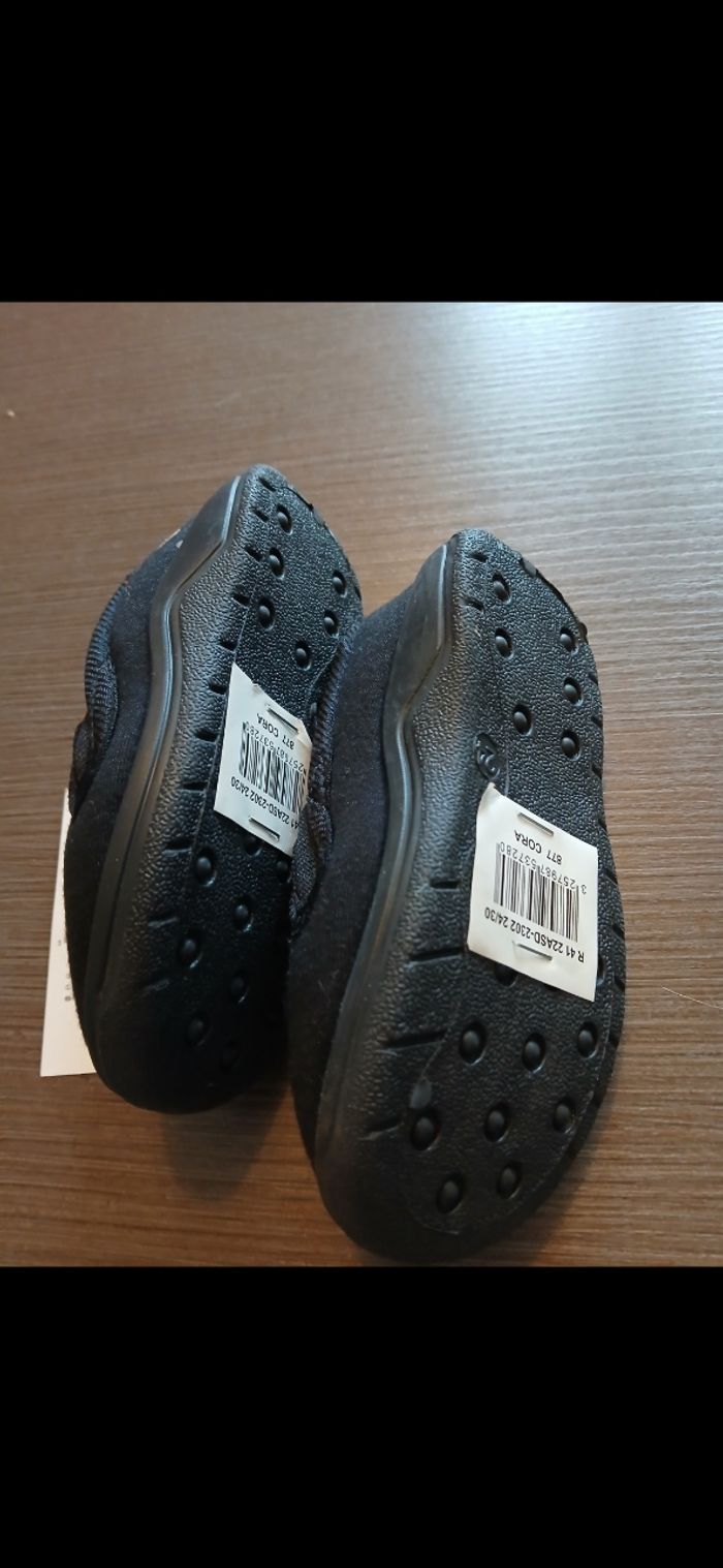 Chaussons garçon 24 - photo numéro 2