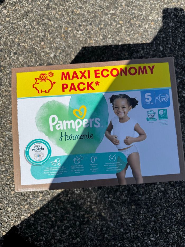 Couches Pampers hamonie taille  5