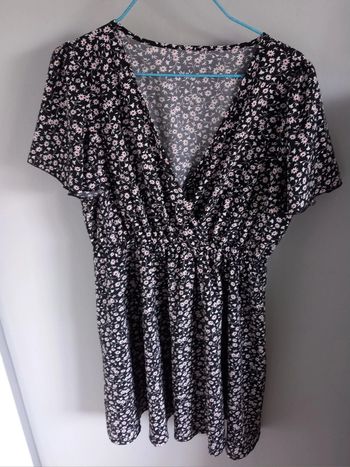 Robe à fleurs manches courtes taille 38