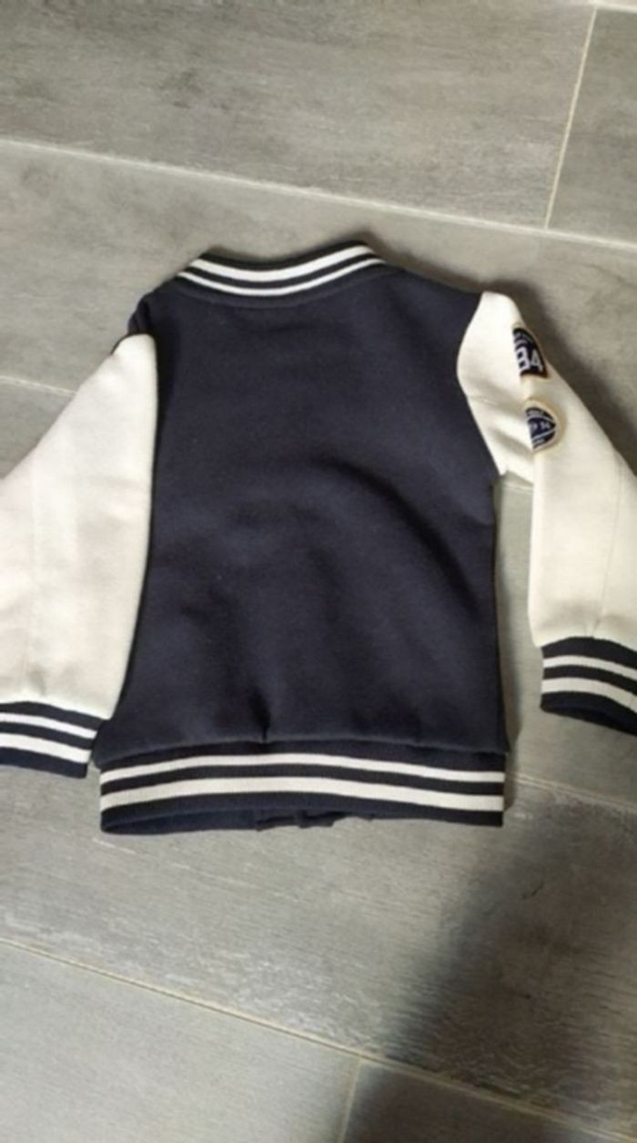 Blouson en 3 ans - photo numéro 2