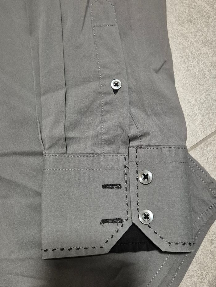 Chemise grise coupe ajustée - photo numéro 4