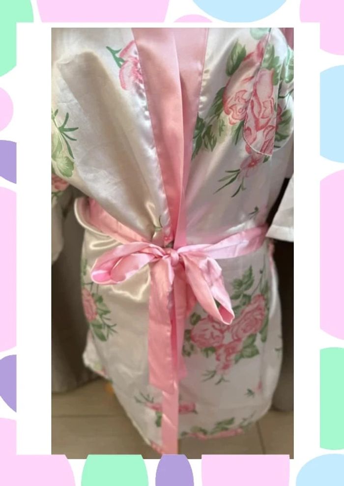 Kimono fleuri satiné 💐 | Taille unique - photo numéro 3