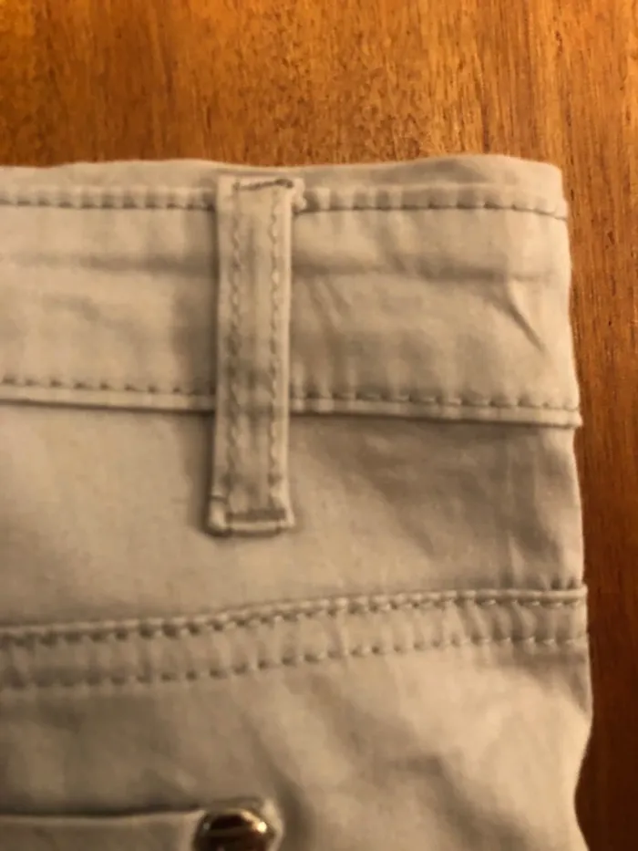 Short gris clair - photo numéro 16