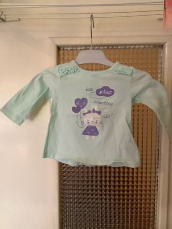 t-shirt bleu manches longues Kimbaloo taille 6 mois