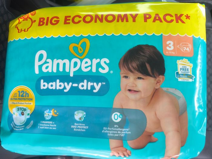 Couches Pampers Baby dry taille 3