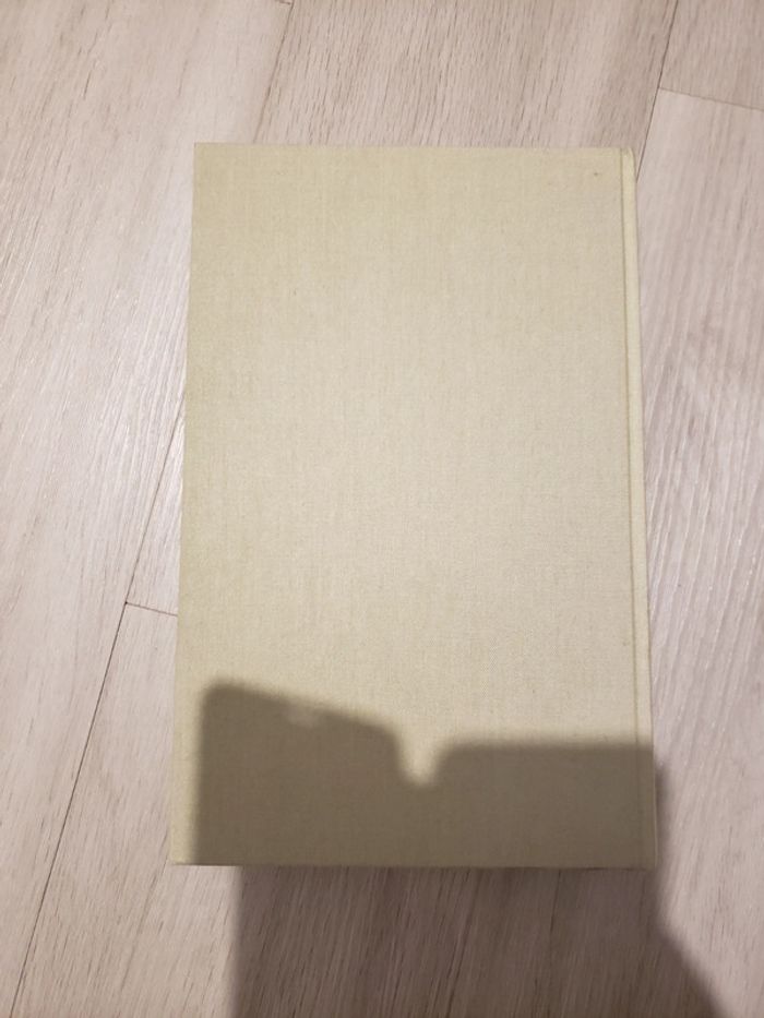 Livre le premier cercle - photo numéro 3