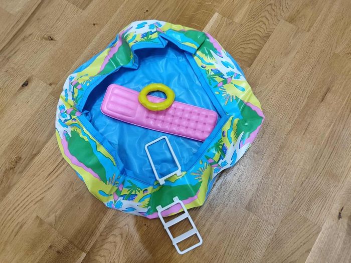Panoplie des Barbies et accessoires - photo numéro 7