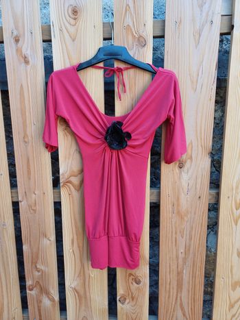 Jolie tunique robe rouge avec fleure noire