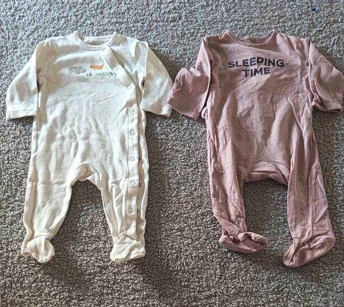 Pyjamas 6 mois - photo numéro 4
