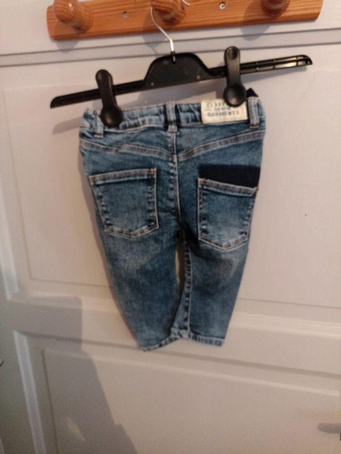 Jeans 6/9mois - photo numéro 2