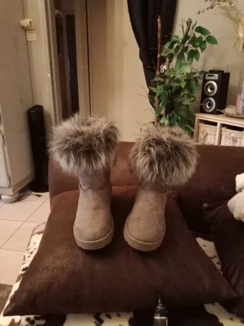 Paire de bottines fourrées