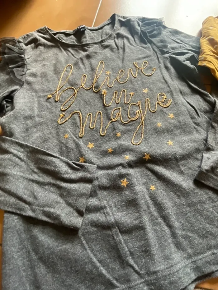 Lot 3 t shirts fille 10 ans - photo numéro 5