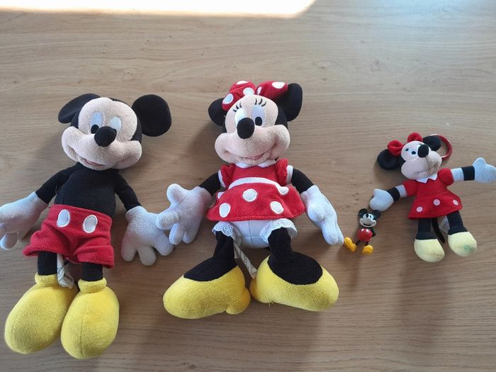 Lot peluches disney