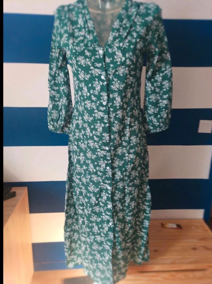 Superbe robe fleuri neuve Aachoae taille S/M
