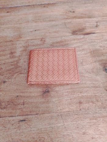 Portefeuille marron en similicuir