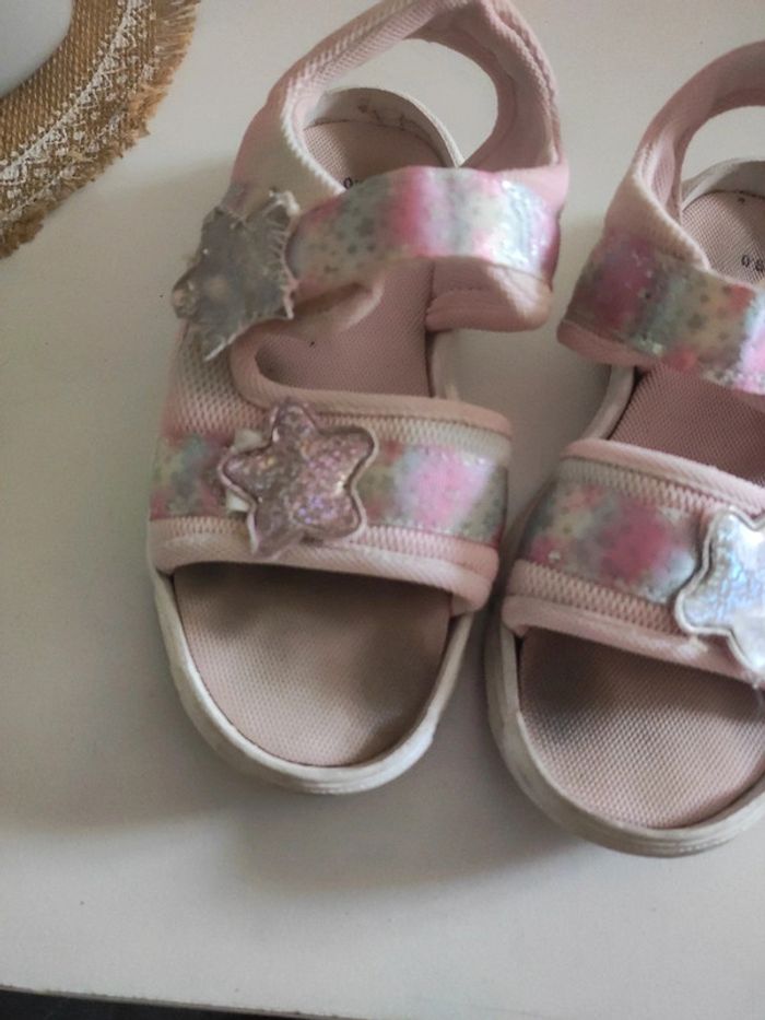 Nus pieds a scratch - photo numéro 2