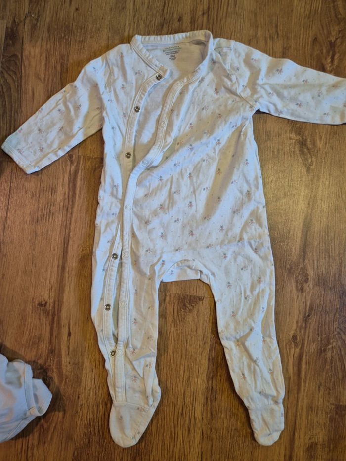 3 body + 1 pyjama fin - photo numéro 6