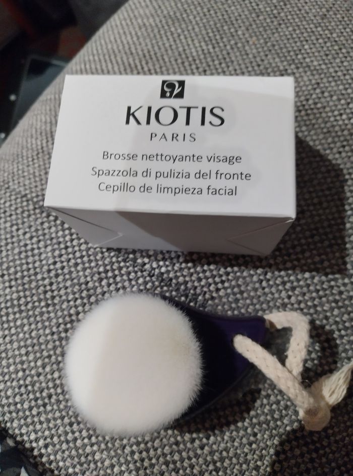 Brosse visage kiotis