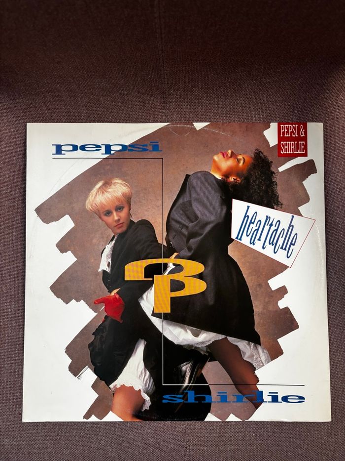 Vinyle maxi 45 tours Pepsi & shirlie Heartache