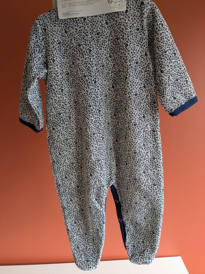 Pyjama Petit Bateau 9 mois NEUF - photo numéro 2