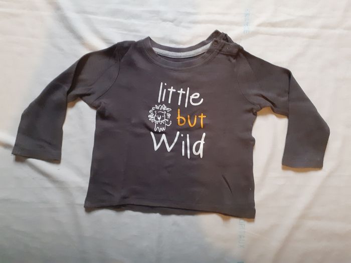 Sweet gris foncé motif lion blanc